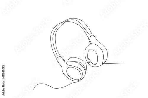 Single one line drawing vintage retro stage Headphone. Old technology stand microphone concept for comedian at standup comedy show. Modern continuous line draw design graphic vector illustration
