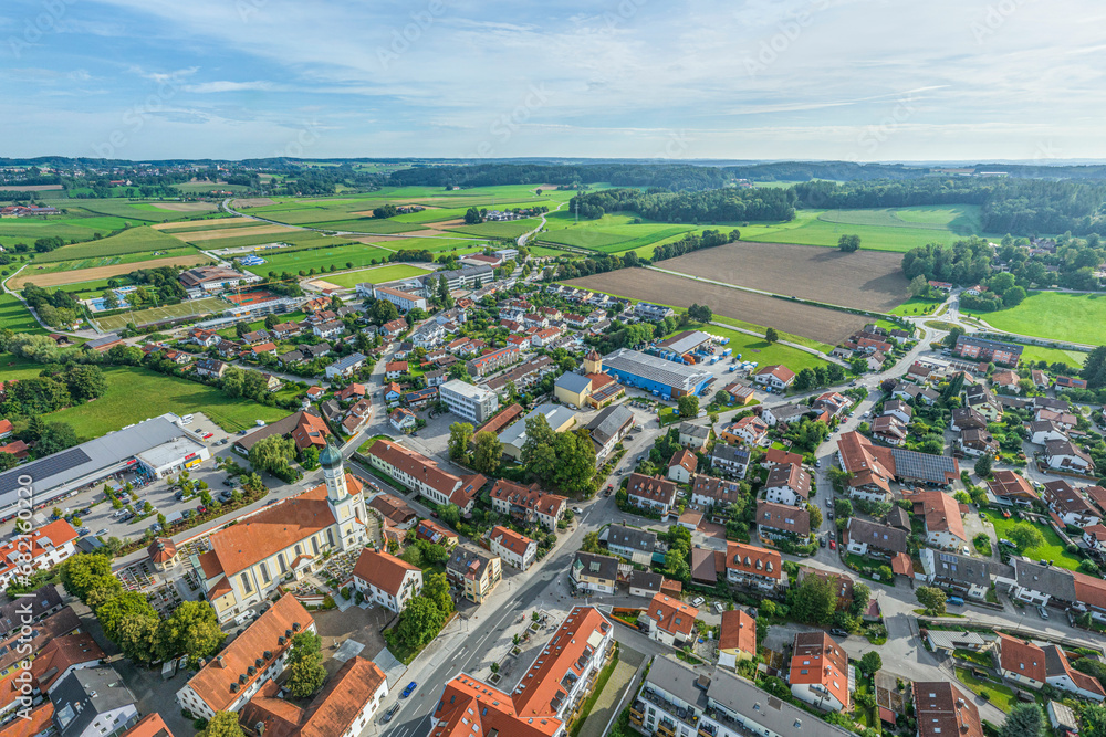 Die Stadt Grafing bei München im Luftbild