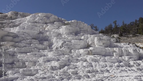 Wallpaper Mural White rock, Mammoth Hot Springs, Yellowstone National park, USA Torontodigital.ca