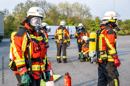 Feuerwehr im Einsatz - Feuerwehrmänner
