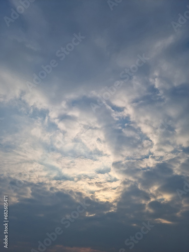 cloud and vanilla sky background © binimin