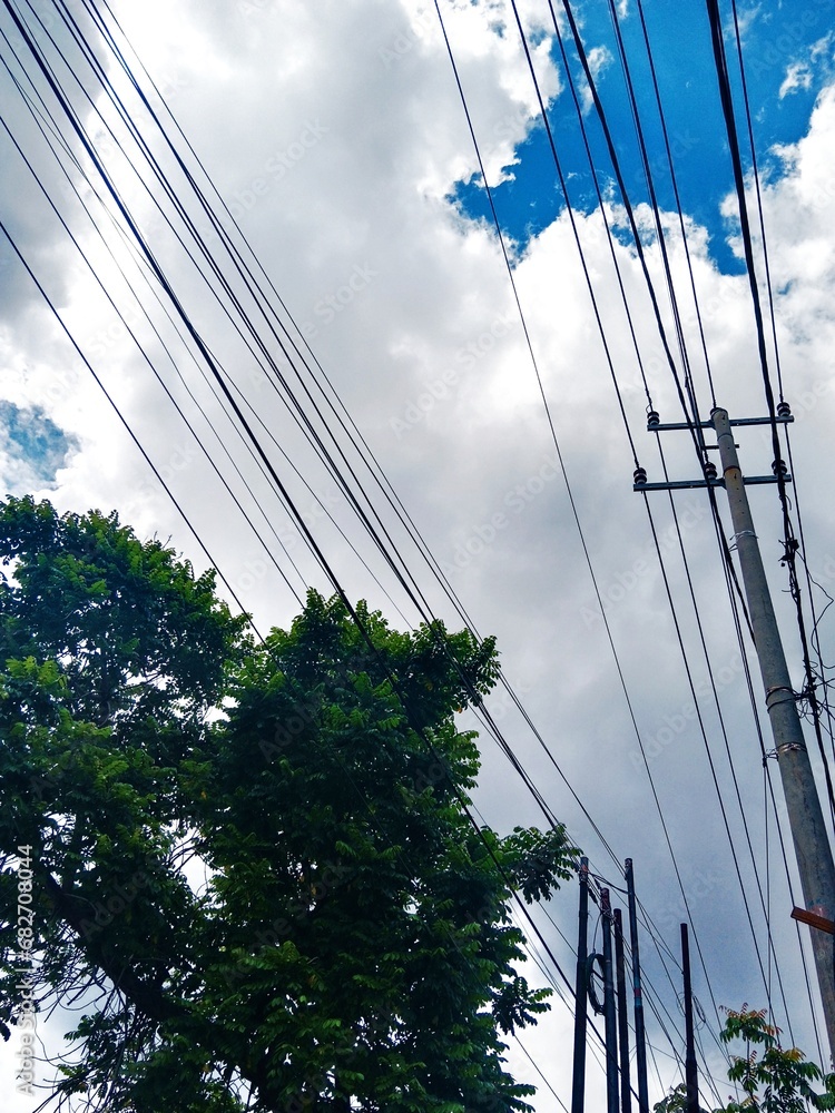 Obraz premium The wrong way to install electrical cables often creates electrical short circuits.