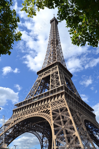Eiffel Towerw © Samet