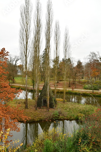 pyramid Hanau Wilhelmsbad park nature ancient hessen photo