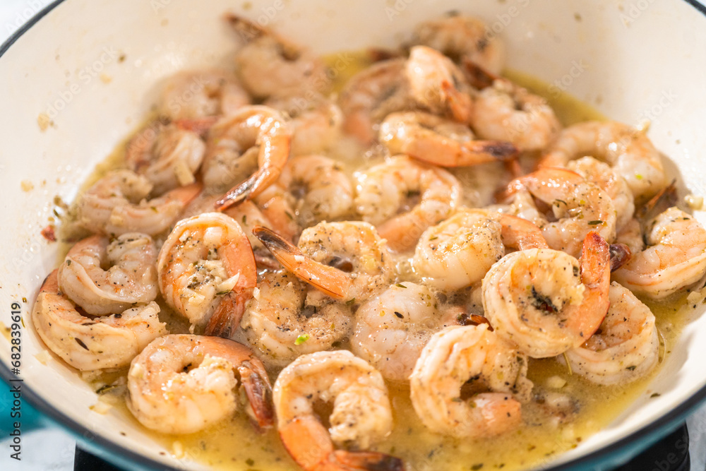 Garlic Shrimp Pasta with Spinach