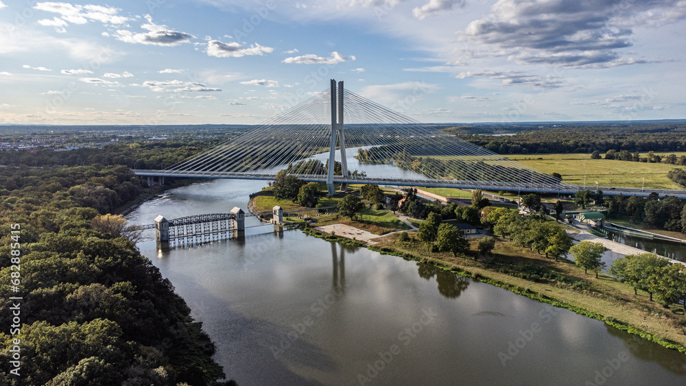 Obraz na płótnie Most Rędziński na rzece Odra w salonie