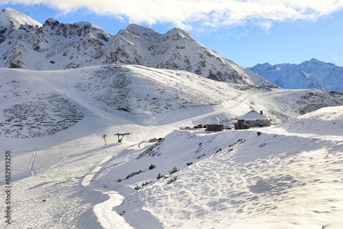 Wallpaper Mural Station Tramassel a Hautacam dans les Hautes-Pyrénées Torontodigital.ca
