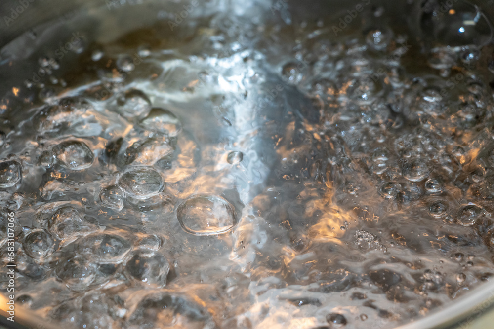 沸騰する水の表面の質感 Stock Photo | Adobe Stock