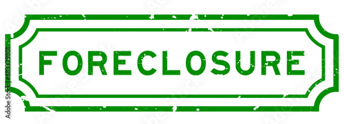 Grunge green foreclosure word rubber seal stamp on white background