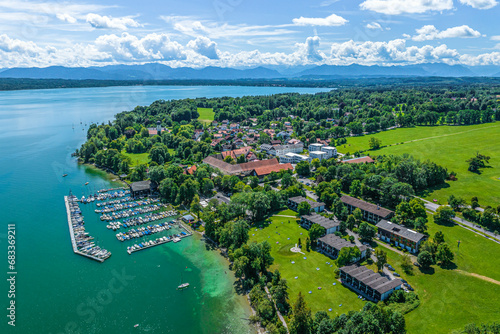 Bernried am Starnberger See im Luftbild, Blick auf die Marina
 photo