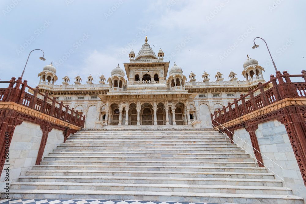 Fototapeta premium Jaswant Thada on a cloudy day