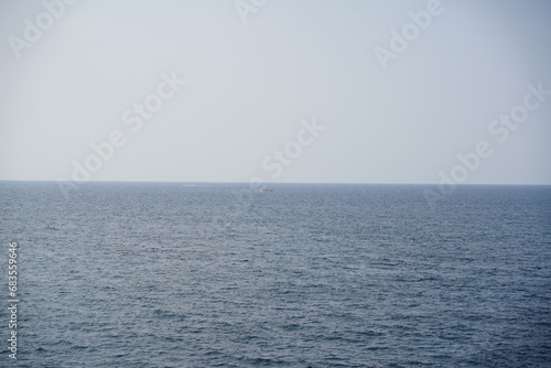 the calm sea and the horizon