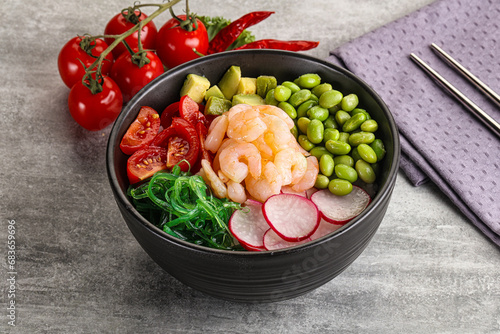 Hawaian cuisine - Poke with cocktail shrimps