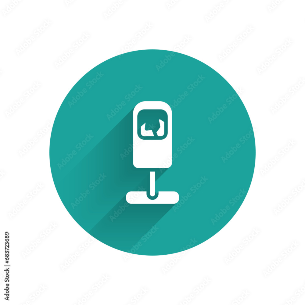 White Trash can icon isolated with long shadow. Garbage bin sign. Recycle basket icon. Office trash icon. Green circle button. Vector White Trash can icon isolated with long shadow. Garbage bin sign. Recycle basket icon. Office trash icon. Green circle button. Vector