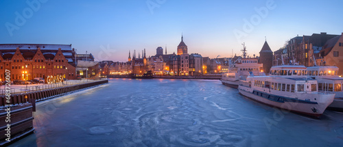 Obraz na płótnie Beautiful Winter View of Gdansk at Night - Poland w salonie