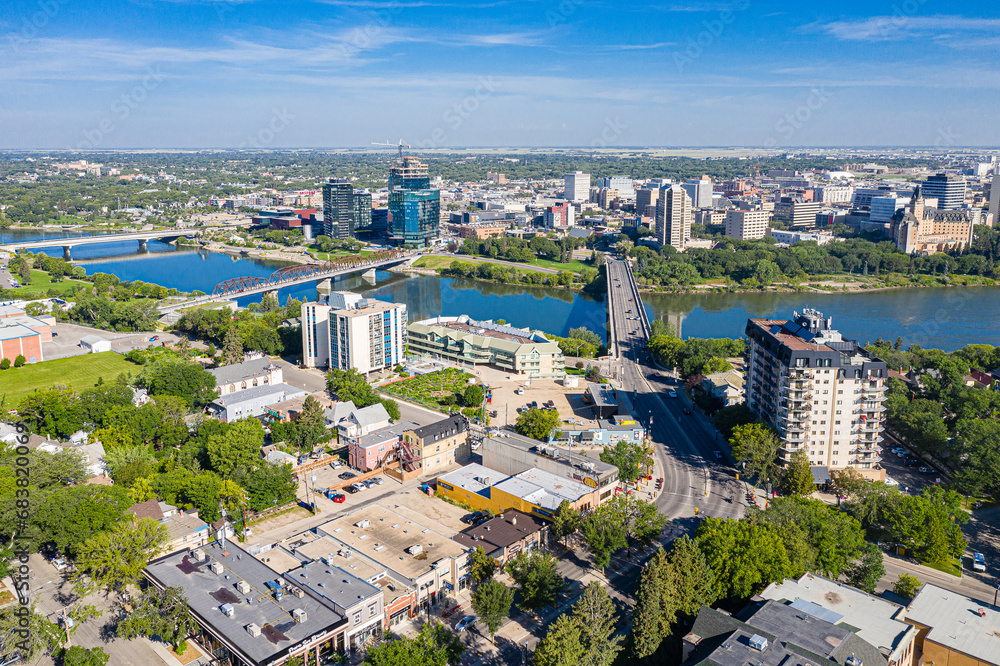 Obraz premium Broadway Avenue Saskatoon Sky View