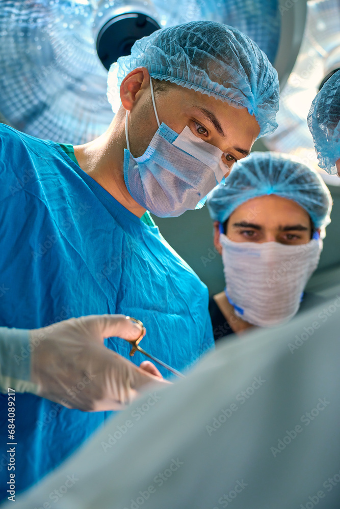surgeries perform a heavy operation surgeries perform a heavy operation