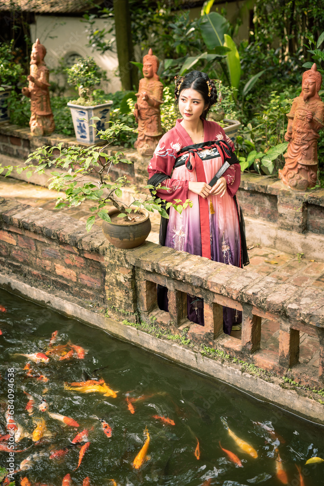 person in the garden vietnam girl
