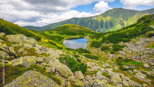 Fototapeta Naklejka Na Ścianę i Meble -  landscape with lake and mountains