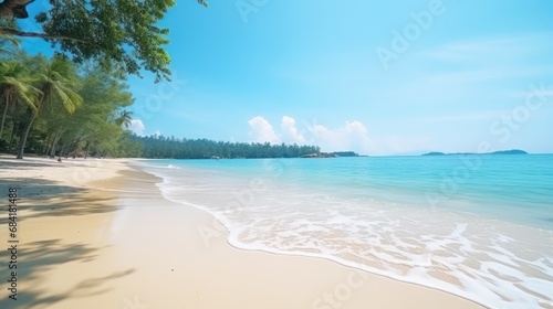 Beautiful tropical ocean coast, deserted