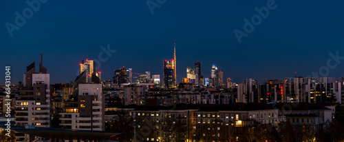 Skyline Milano sera photo