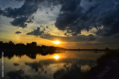 beautiful view of sunset and cloudy clouds