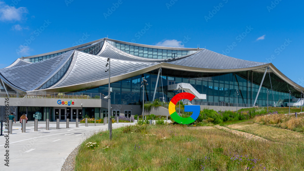 Google Bay View corporate campus in Mountain View, California, USA ...
