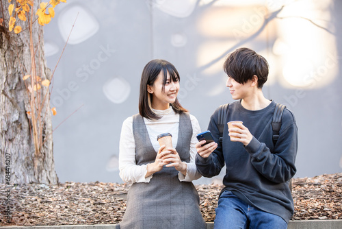 デートを楽しむカップル　Couple enjoying a date
