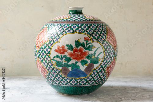 花器　お猪口　徳利　食器　陶器　磁器　ヴィンテージ　骨董　花生　一輪挿し　壺　焼物　白磁　青磁
器　和物　花瓶　酒　料理　ガラス　豆皿　なます　鉢　色絵　伝統　デザイン　染付　久谷　香炉