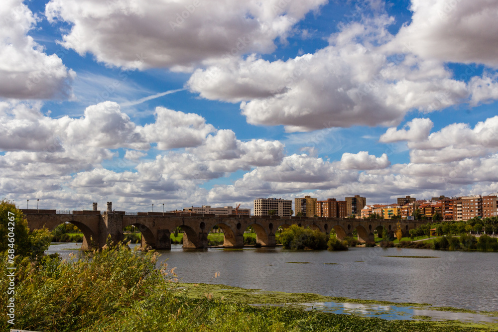 The Puente de Palmas (Bridge of Palms), an impressive 582m bridge, was built in 1596. The Bridge of Palms is also known as Puento Bobo, it is the oldest bridge in Badajoz, Spain.