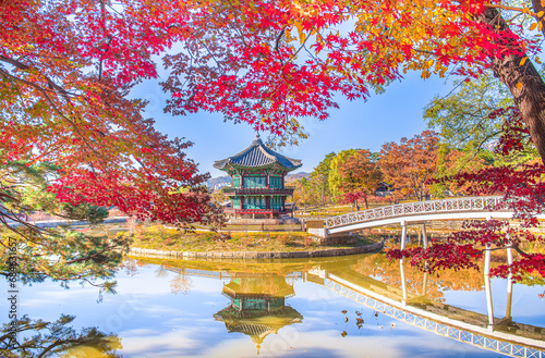 Canvas Print Hyangwonjeong Pavilion, the water pavilion in autumn at Gyeongbokgung Palace, Se