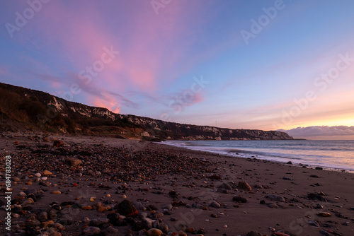 Wschód słońca nad możem Folkestone