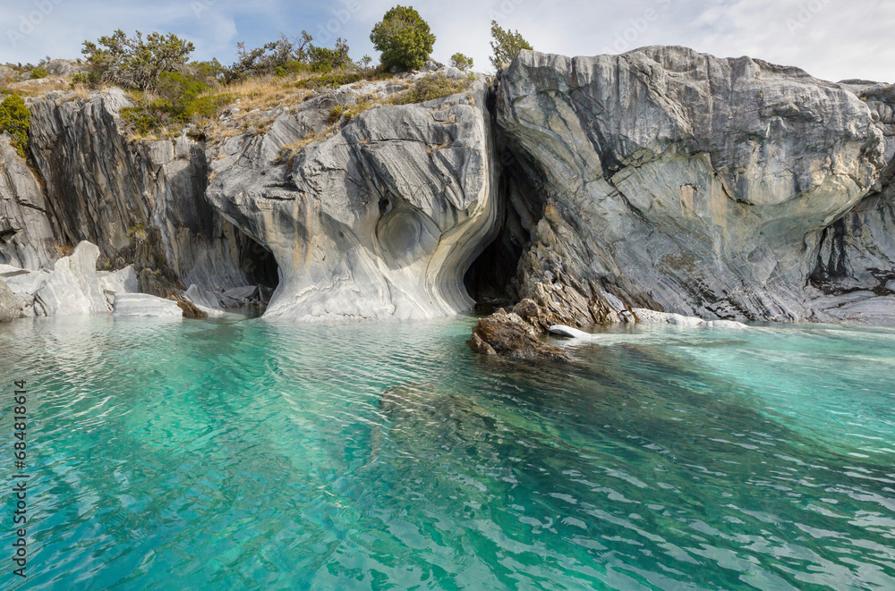 Naklejka premium Marble cave