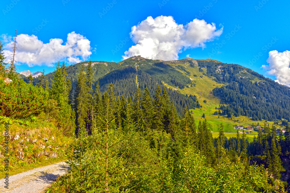  Zug-Lech am Arlberg (Vorarlberg, Österreich)
