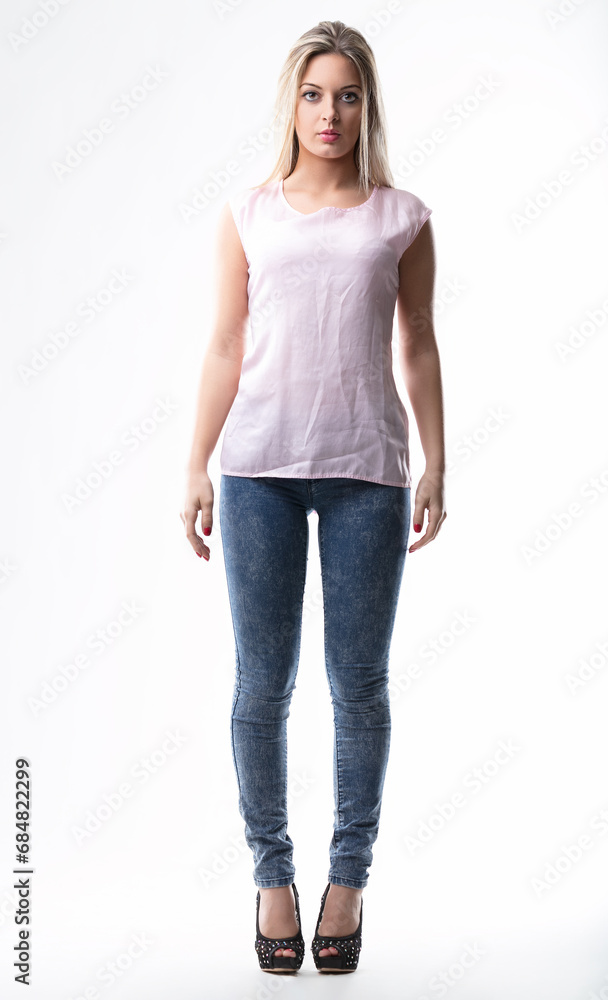 Pink top softens assured pose Pink top softens assured pose