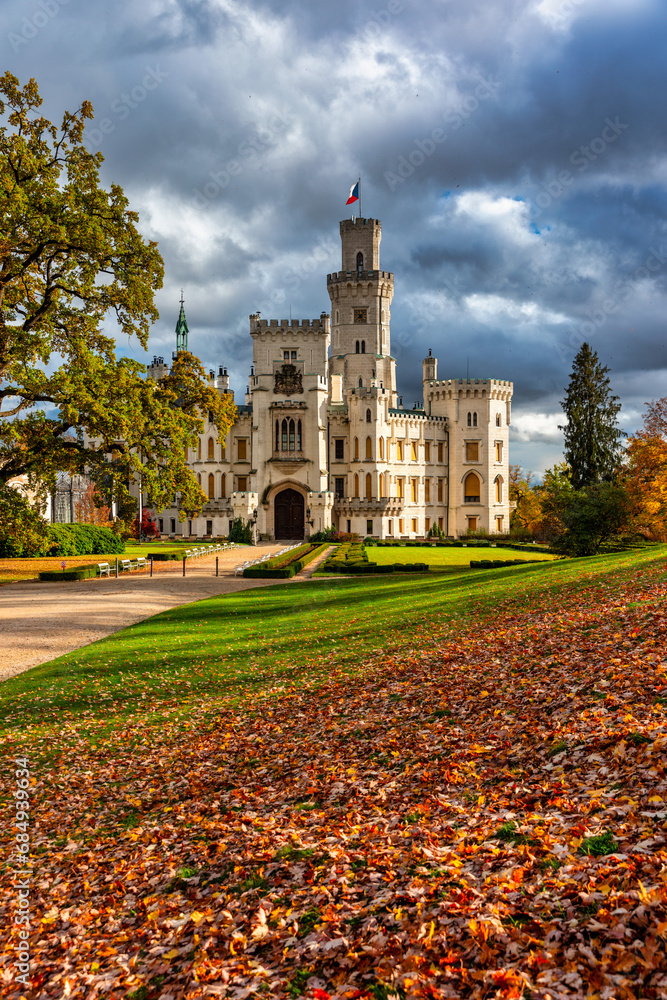 Obraz premium Hluboka Castle, historic chateau in Hluboka nad Vltavou in South Bohemia, Czech Republic. Famous Czech castle Hluboka nad Vltavou, medieval building with beautiful park. Prague, Czechia.