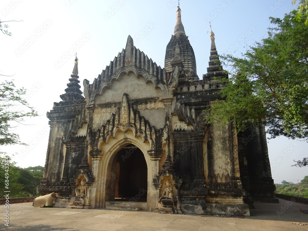 シュエグーヂー寺院　バガン・ミャンマー　ရွှေဂူကြီး ဘုရား　Bagan, Myanmar