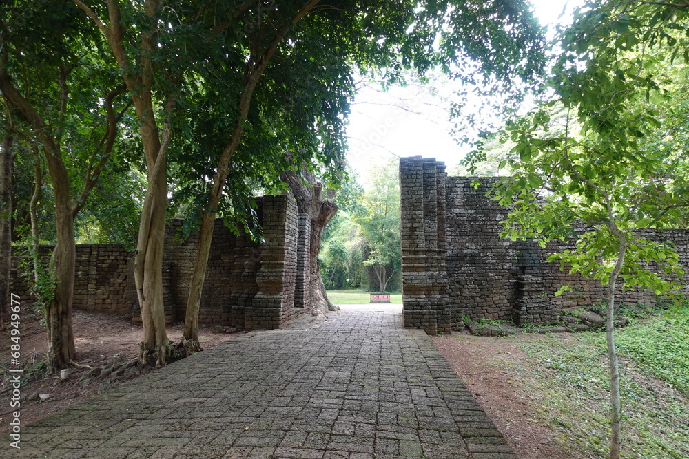 世界遺産のシーサッチャナーライ歴史公園　スコータイ・タイ　Si Satchanalai Historical Park, Sukhothai Thailand　อุทยานประวัติศาสตร์ศรีสัชนาลัย