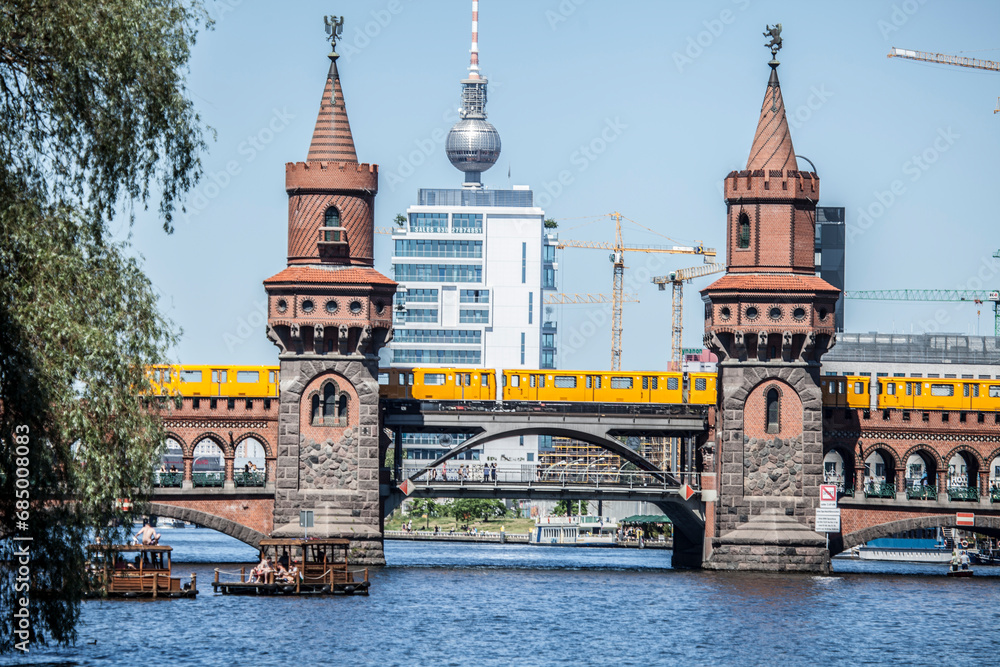Oberbaumbrücke Berlin - obrazy, fototapety, plakaty 