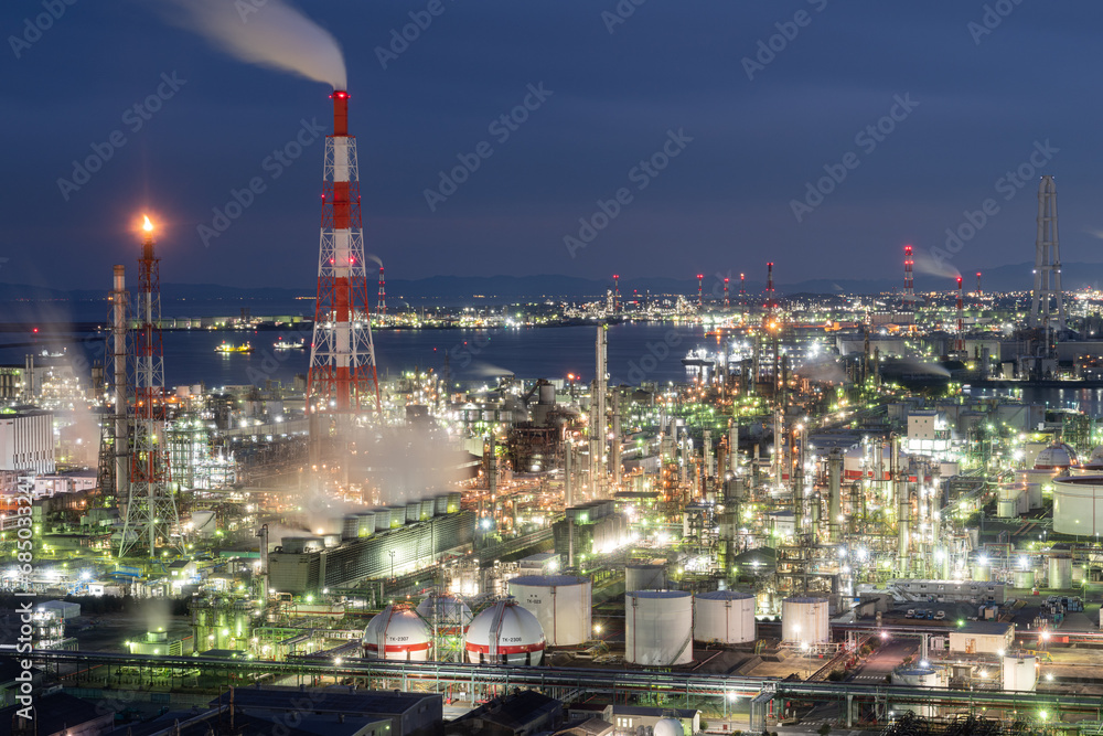 Fototapeta premium 美しい工場の夜景