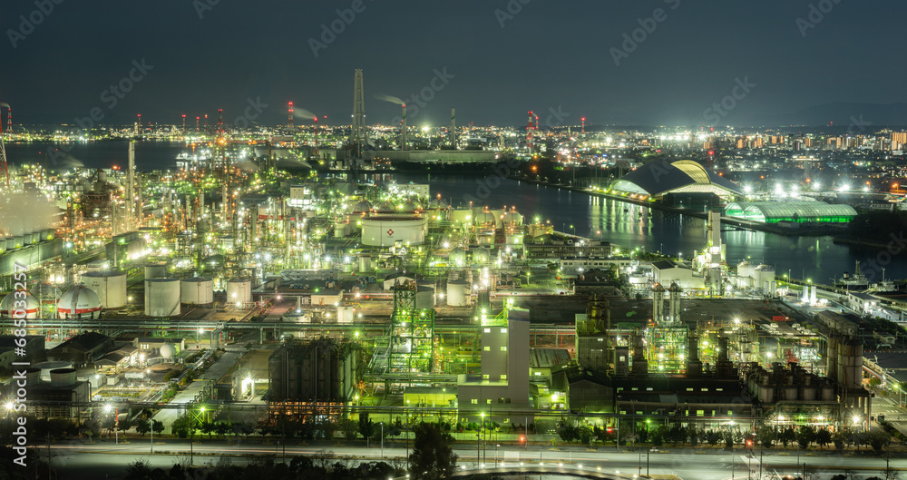 美しい工場の夜景
