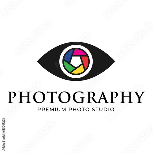 Diaphragm camera logo design. Camera logo template, vector logo for photographer