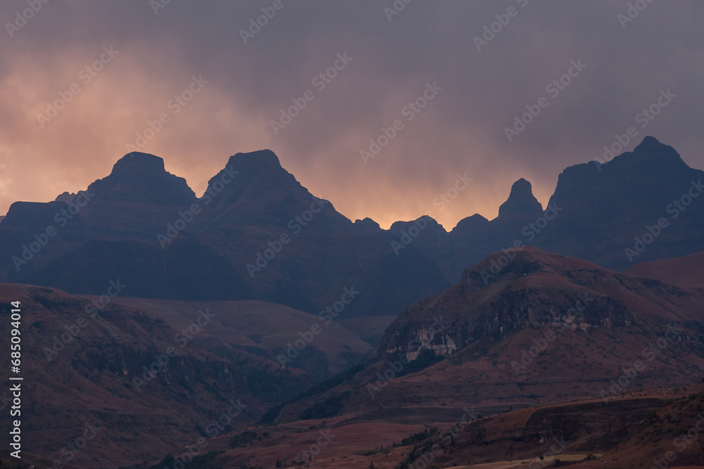 Drakensberg Sunset 15743