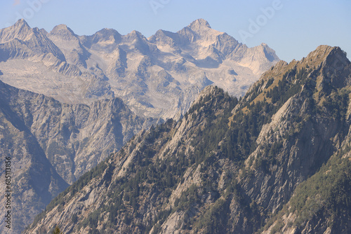 Gipfelblick über dem Val Masino; Blick von San Quirico zum Pizzo Ligoncio (3033m, Bernina-Alpen) photo