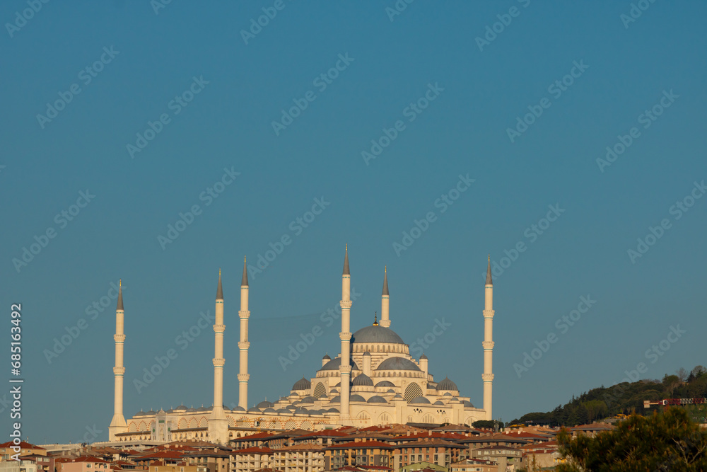 Fototapeta premium Buyuk Camlica Mosque view at sunset. Islamic background photo