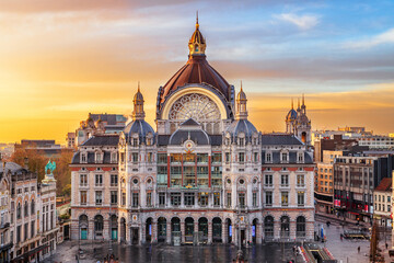 Tableau sur plexiglas Anvers Gare centrale d'Anvers skyline urbaine Belgique  © SeanPavonePhoto
