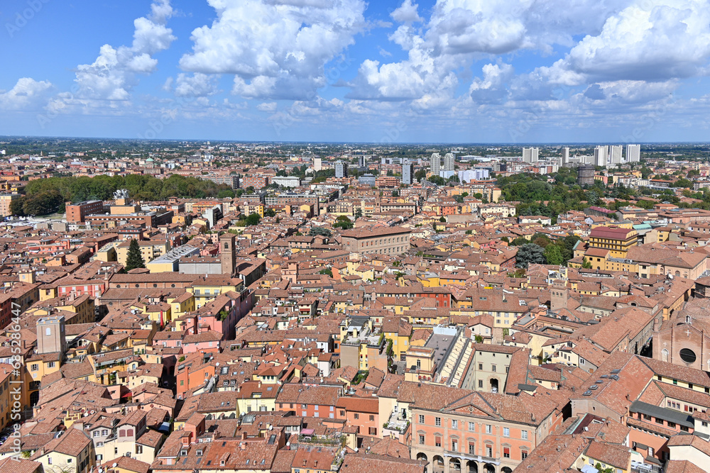 Italien, Bologna -Blick vom Asinelli Turm auf die Stadt