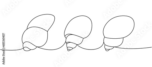 Scallop sea shells. Sea shells, mollusks, scallop, pearls. Tropical underwater shells continuous one line illustration. Vector minimalist illustration