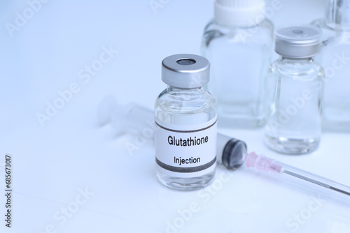 Glutathione in a vial, Substances used for injection to treat or medical beauty enhancement