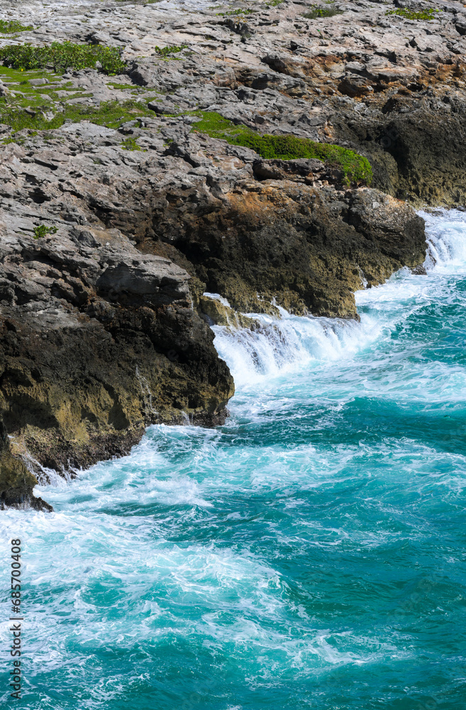 waves on the rocks at sea